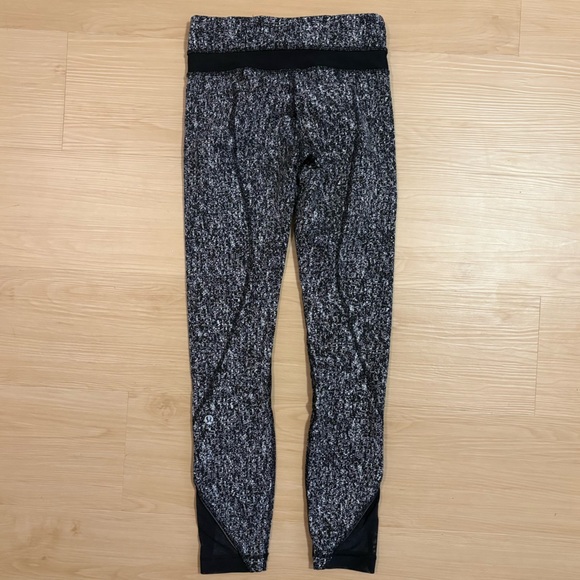Lululemon Inspire Tight II Splatter White Black Size 2 - Picture 10 of 14